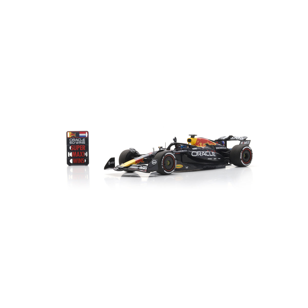 Spark S9636 1:43 - RED BULL Racing RB21 No. 1 Oracle Red Bull Racing Winner Italy GP 2025 Max Verstappen - Oracle 50 Wins (with pit board)