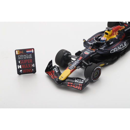 Spark S9636 1:43 - RED BULL Racing RB21 No. 1 Oracle Red Bull Racing Winner Italy GP 2025 Max Verstappen - Oracle 50 Wins (with pit board)
