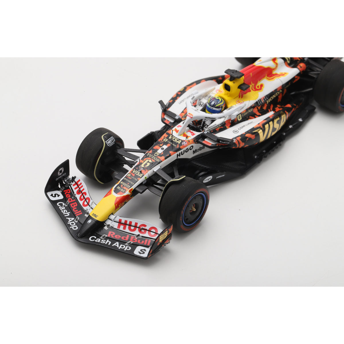 Spark S9642 1:43 - VISA CASH VCARB 02 N°6 Visa Cash App Racing Bulls Formula One Team US GP 2025 Isack Hadjar