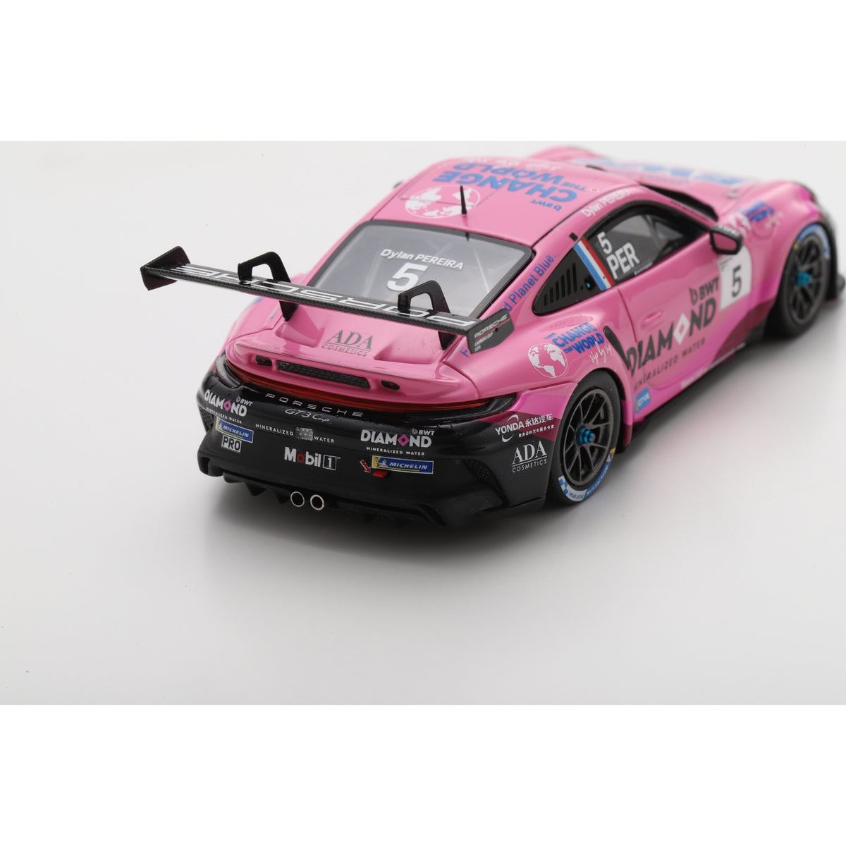 Spark SA315 1:43 - Porsche 911 GT3 Cup No.5 Porsche Carrera Cup Asia Champion 2025 Dylan Pereira