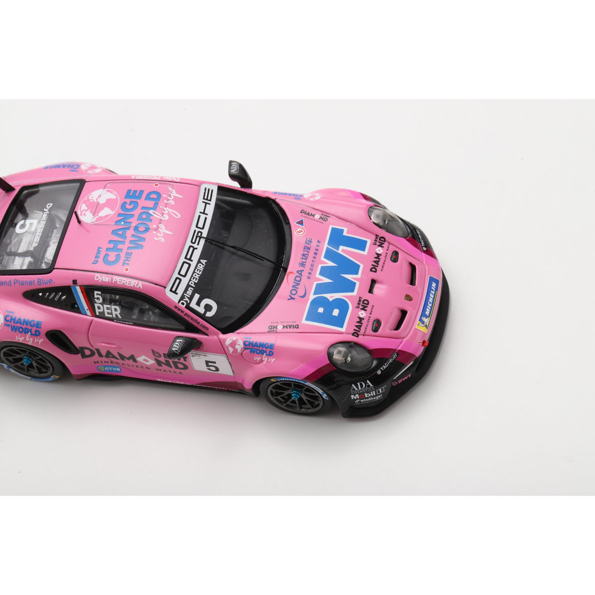 Spark SA315 1:43 - Porsche 911 GT3 Cup No.5 Porsche Carrera Cup Asia Champion 2025 Dylan Pereira