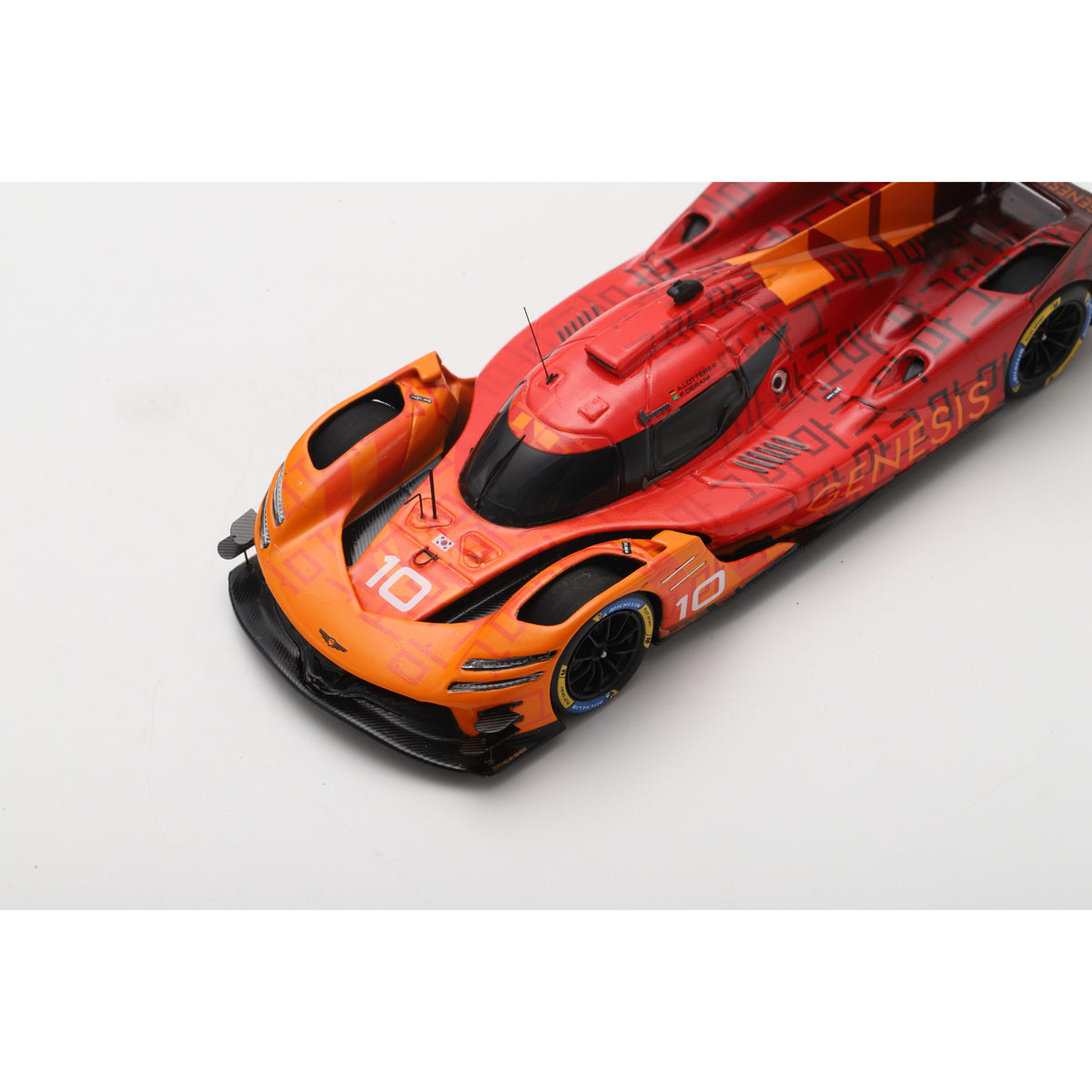 Spark SP725 1:43 - GENESIS GMR-001 Orange