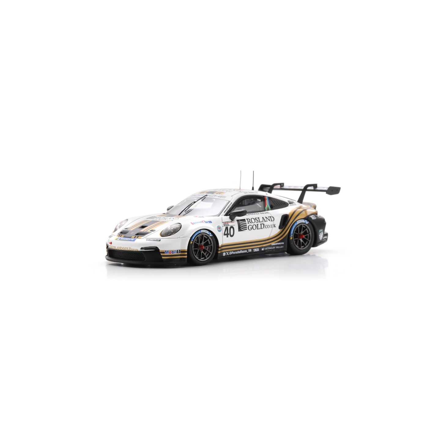 Spark UK040 1:43 - Porsche 911 GT3 Cup No.40 Porsche Carrera Cup Great Britain Champion 2025 Andrew Rackstraw