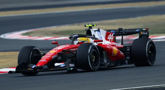 PRECOMMANDE - Looksmart LS64032 1:64 - Ferrari SF-26 Chinese GP 2026 – Lewis Hamilton 3rd Place