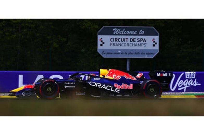 PRECOMMANDE - Spark S9333 1:43 - RED BULL Racing RB22 N°3 Oracle Red Bull Racing 3rd Belgian GP 2026 - Max Verstappen (Red Bull's 300th Podium)