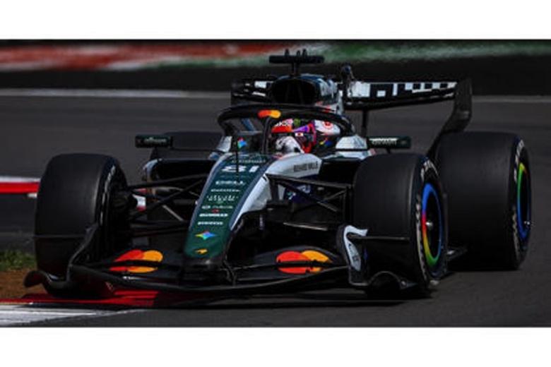 PRECOMMANDE - Spark S9337 1:43 - MCLAREN MCL40 N°81 McLaren Mastercard F1 Team British GP 2026 Oscar Piastri