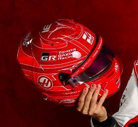PRECOMMANDE - Spark 5HF240 Casque 1:5 - TGR Haas F1 Team - Esteban Ocon - 2026