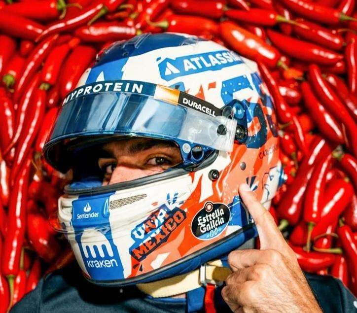 PRECOMMANDE - Spark 5HF234 Casque 1:5 - Carlos Sainz - Williams Racing - Mexican GP 2025