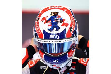 PRECOMMANDE - Spark 5HF272 Casque 1:5 - Oliver Bearman - MoneyGram Haas F1 Team -  British GP 2026