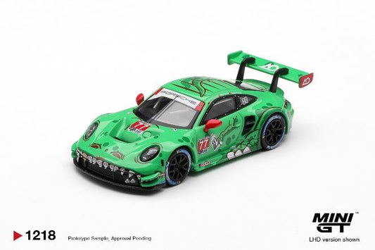PRECOMMANDE - Mini GT MGT01218-L 1:64 - PORSCHE 911 GT3 R (992) N°77 AO  Racing Vainqueur Class 12H Sebring 2025  L. Heinrich- K. Bachler - A. Picariello