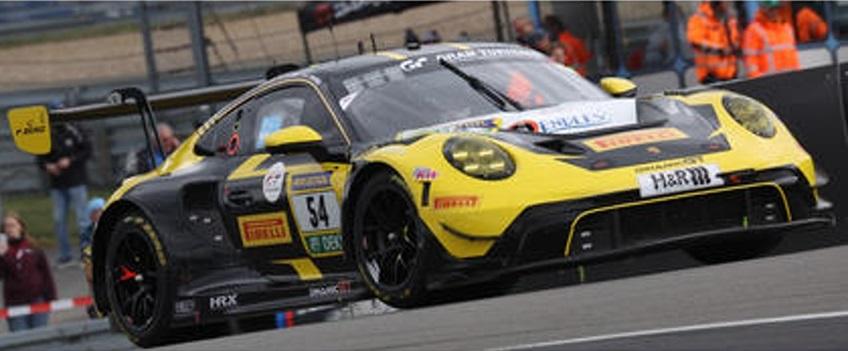 PRECOMMANDE - Spark SG1069 1:43 - PORSCHE 911 GT3 R (992) Evo26 N°54 Dinamic GT  SC7th 24H Nürburgring 2026 B. Buus - M. Christensen -  J. Sturm - L. Hartog (Limited 500ex.)