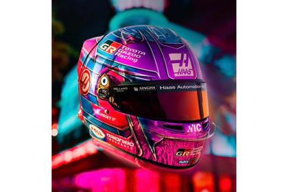 PRECOMMANDE - Spark 5HF261 Casque 1:5 - Esteban Ocon - Haas TGR Moneygram F1 Team - Miami GP 2026