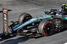 PRECOMMANDE - Minichamps 417260212 1:43 - MERCEDES-AMG PETRONAS F1 TEAM W17 – K. ANTONELLI – WINNER CHINESE GP 2026 W/PITBOARD